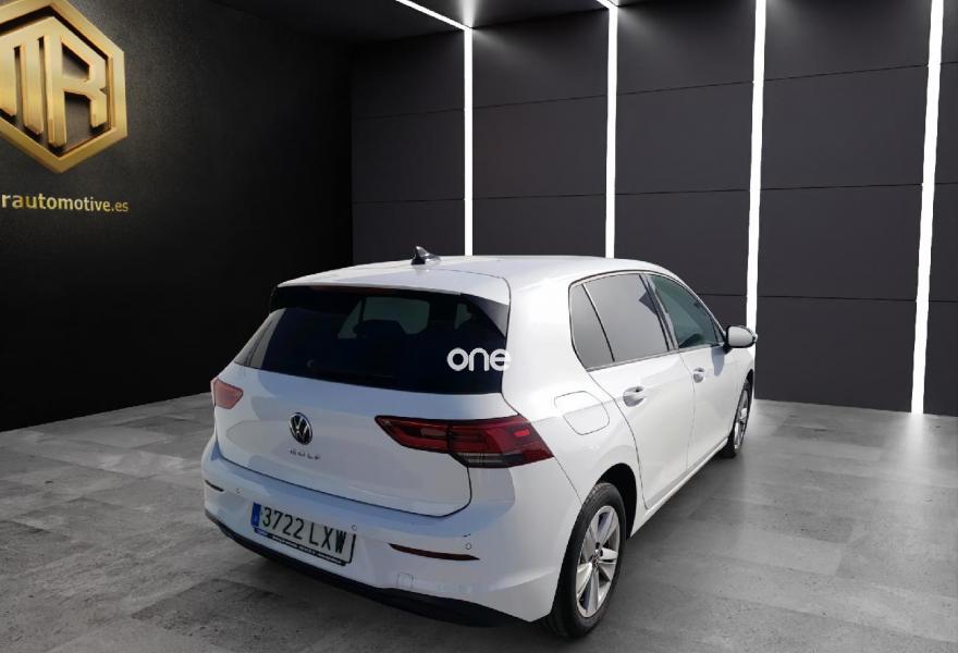 VOLKSWAGEN Golf 2022