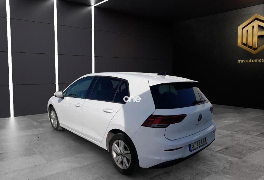 VOLKSWAGEN Golf 2022