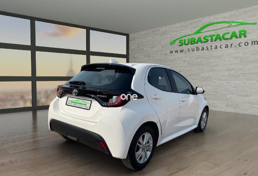 TOYOTA Yaris 2022