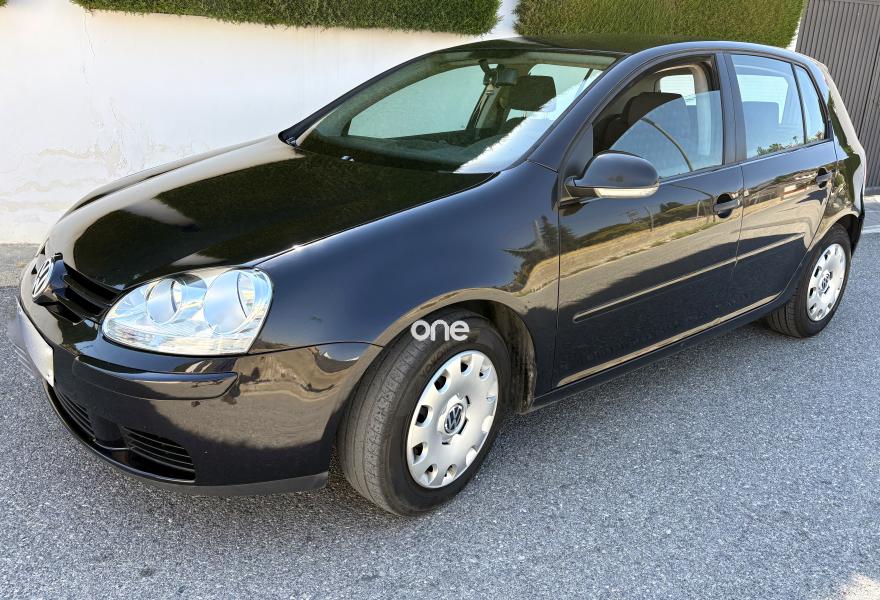 VOLKSWAGEN Golf 2006