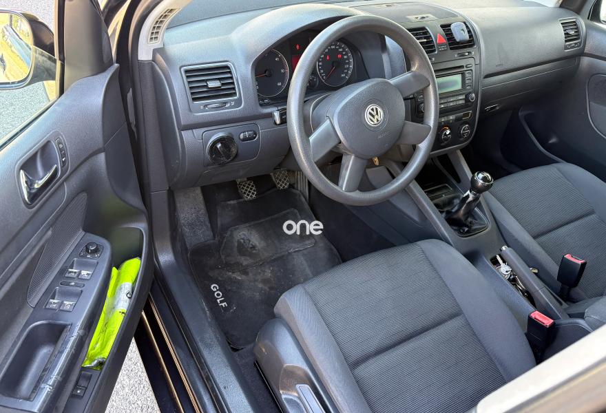VOLKSWAGEN Golf 2006