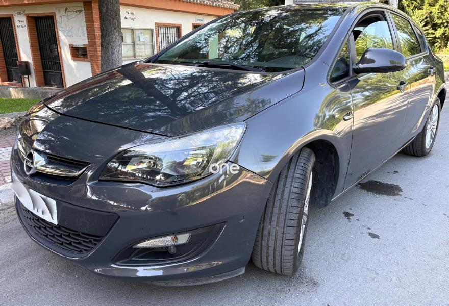 OPEL Astra 2015