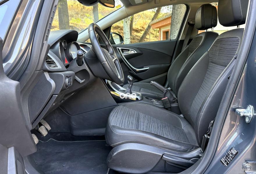 OPEL Astra 2015