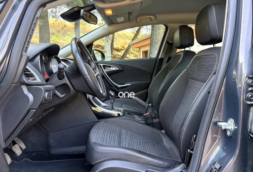 OPEL Astra 2015