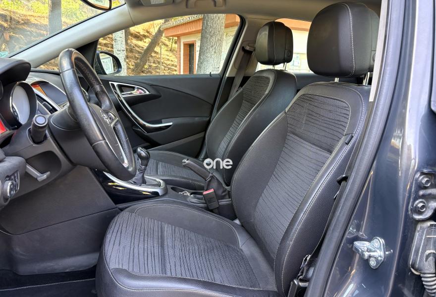 OPEL Astra 2015