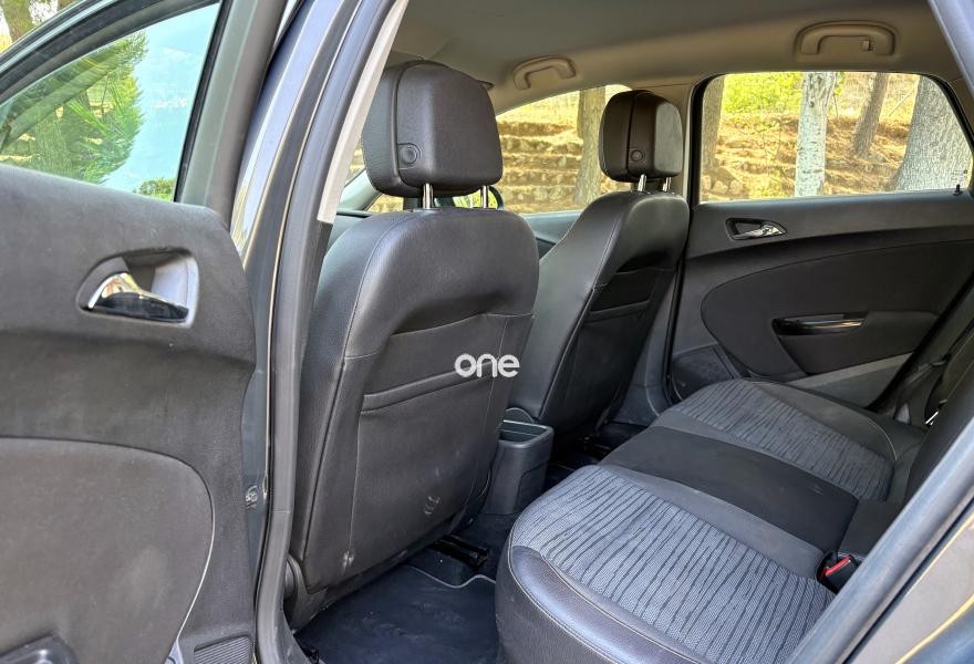 OPEL Astra 2015