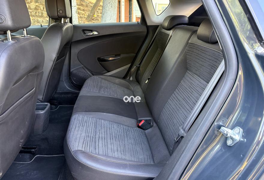 OPEL Astra 2015