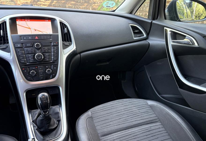 OPEL Astra 2015