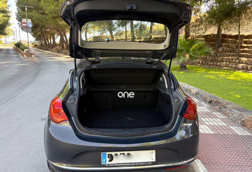 OPEL Astra 2015