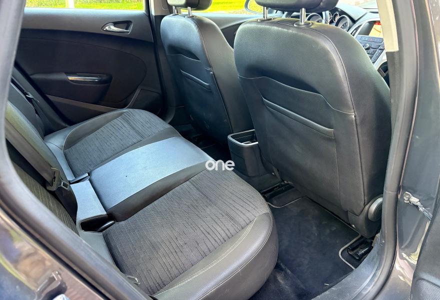 OPEL Astra 2015