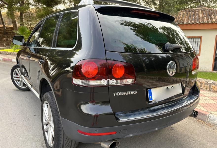 VOLKSWAGEN Touareg 2009