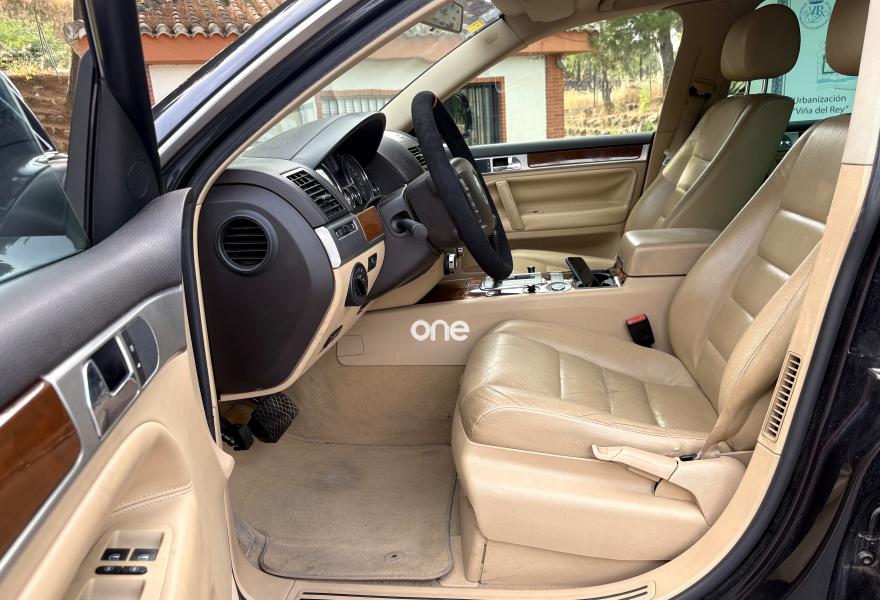 VOLKSWAGEN Touareg 2009