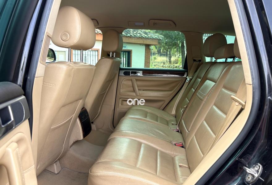 VOLKSWAGEN Touareg 2009