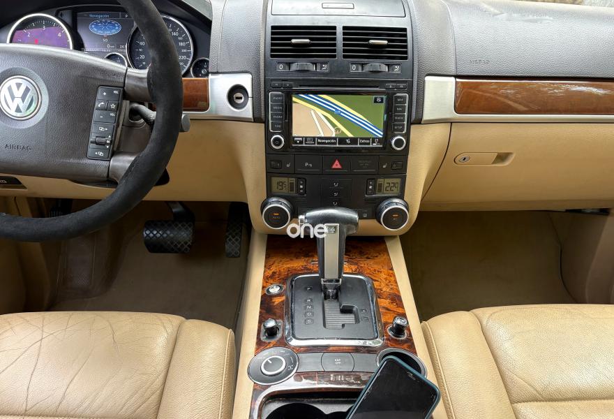 VOLKSWAGEN Touareg 2009