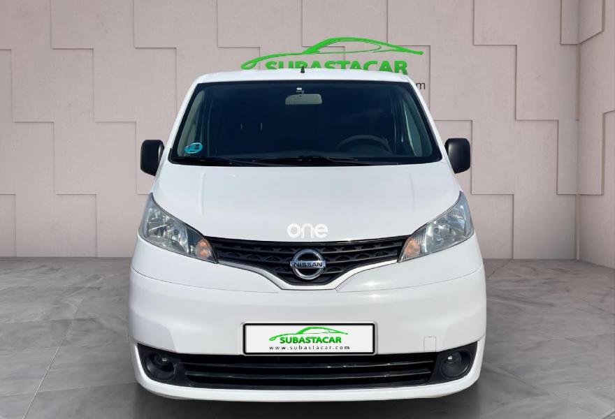 NISSAN NV 200 2015
