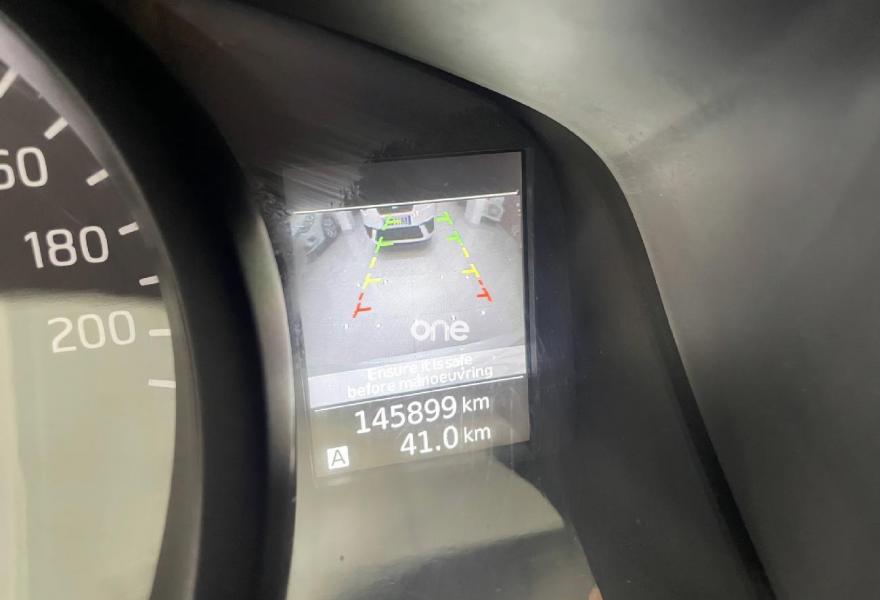 NISSAN NV 200 2015