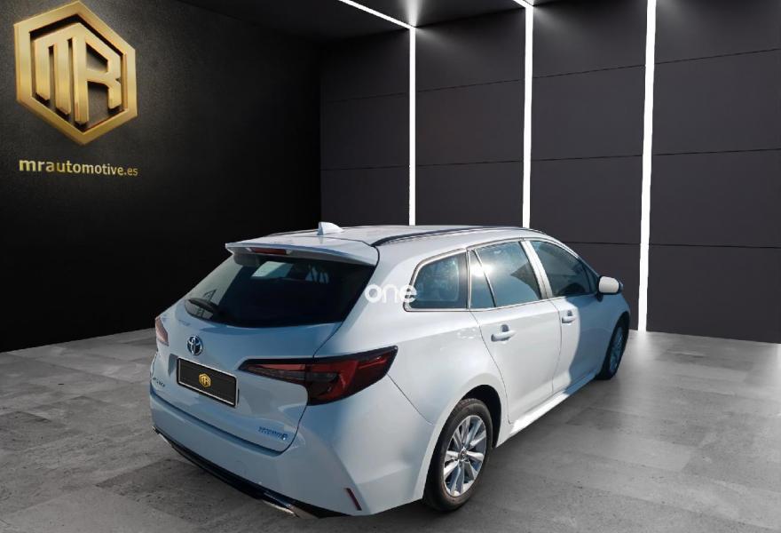 TOYOTA Corolla 2023