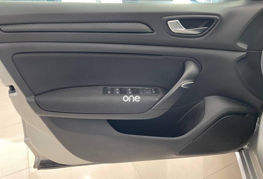 RENAULT Megane 2019