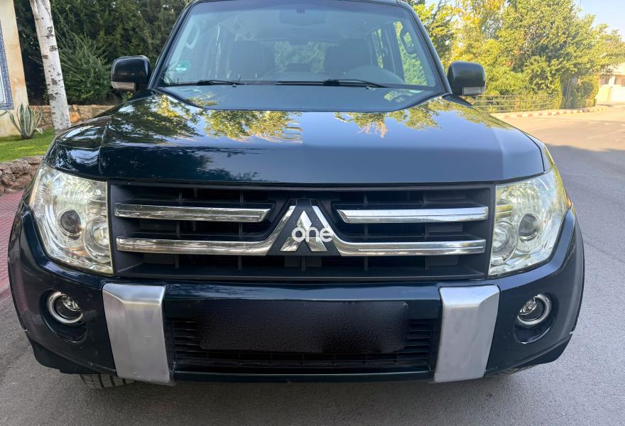 MITSUBISHI Montero 2011