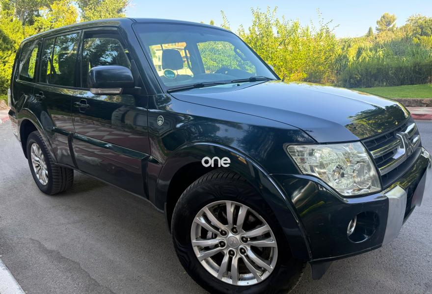 MITSUBISHI Montero 2011