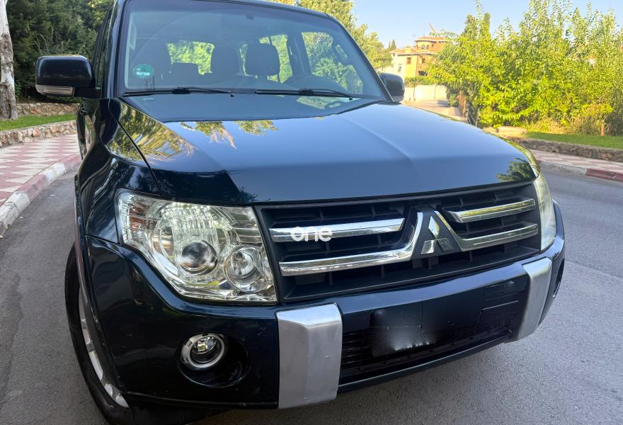 MITSUBISHI Montero 2011
