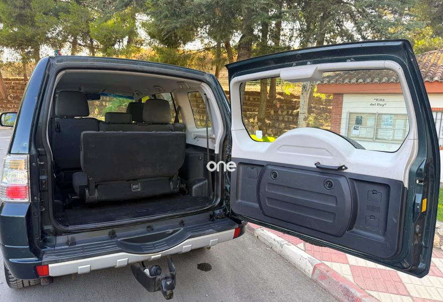 MITSUBISHI Montero 2011