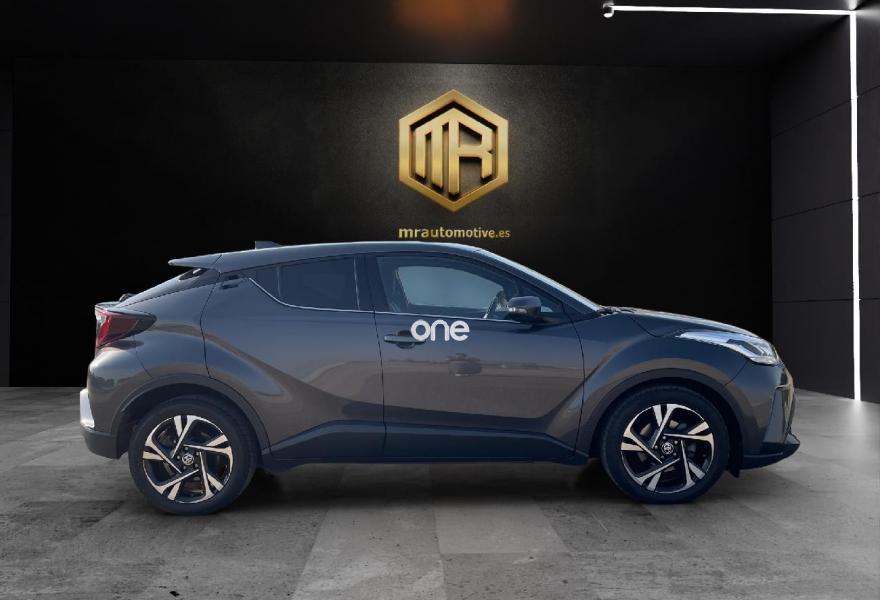 TOYOTA C-HR 2022