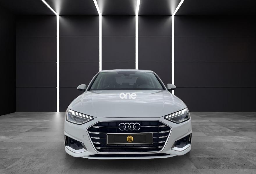 AUDI A4 2022