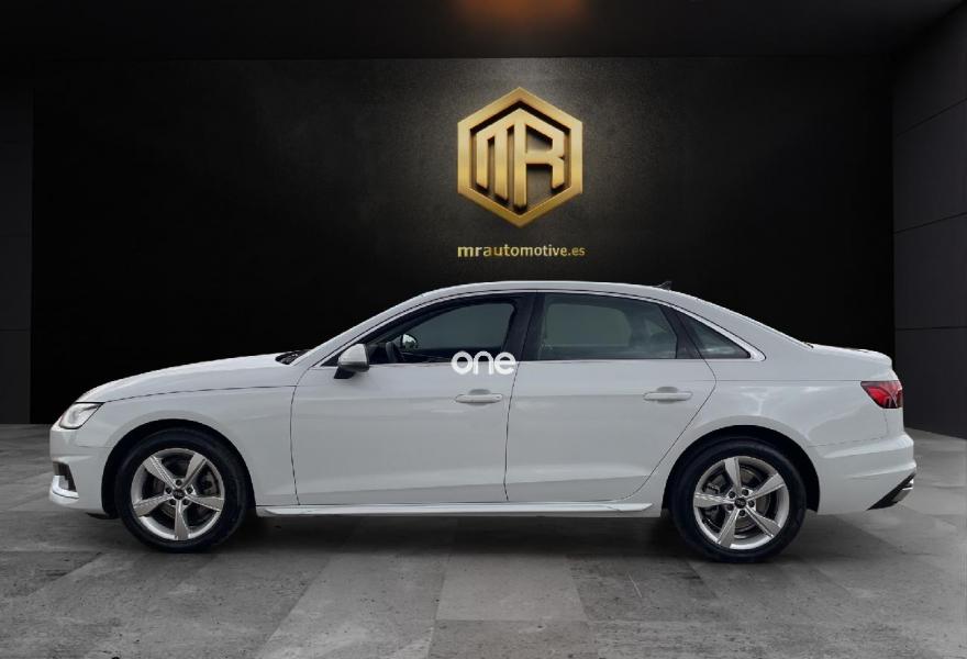 AUDI A4 2022