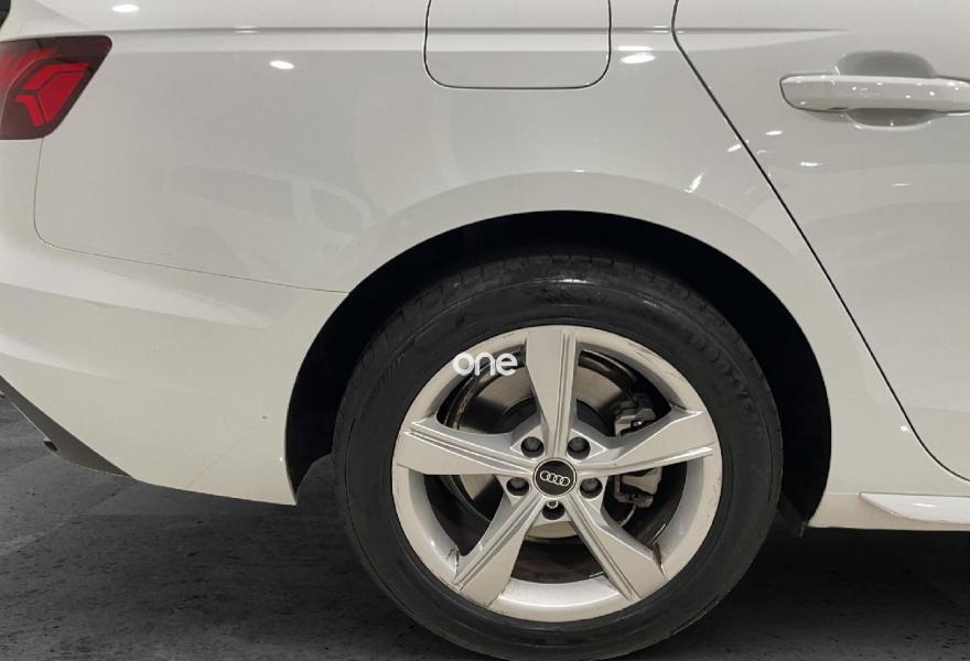AUDI A4 2022