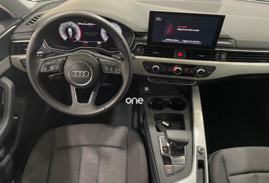 AUDI A4 2022