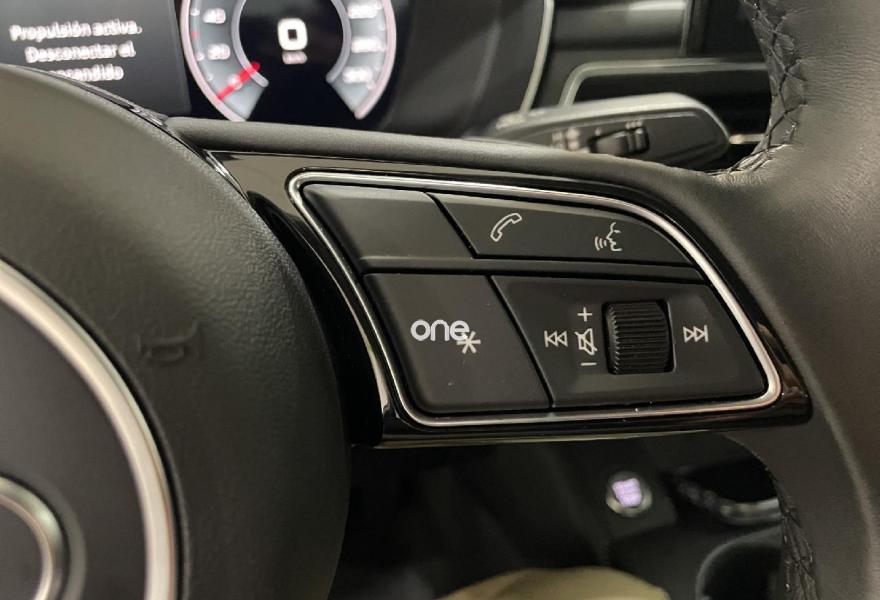 AUDI A4 2022