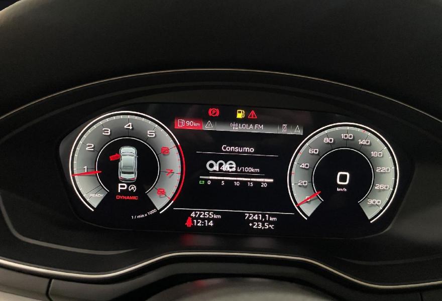 AUDI A4 2022