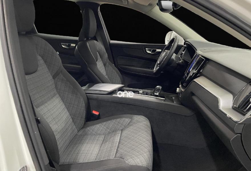 VOLVO XC60 2021