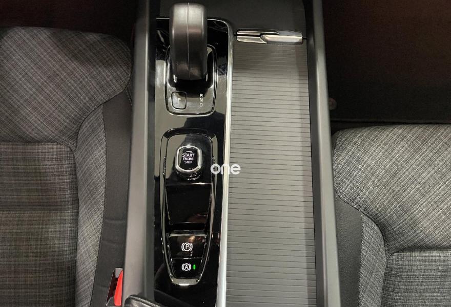 VOLVO XC60 2021