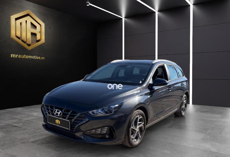 HYUNDAI i30 2022