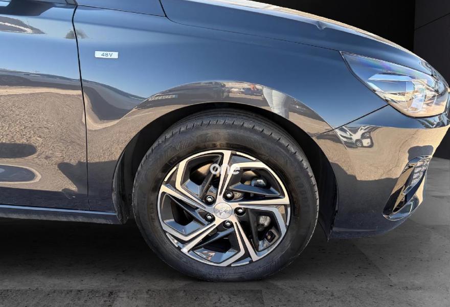 HYUNDAI i30 2022