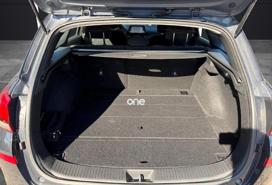 HYUNDAI i30 2022