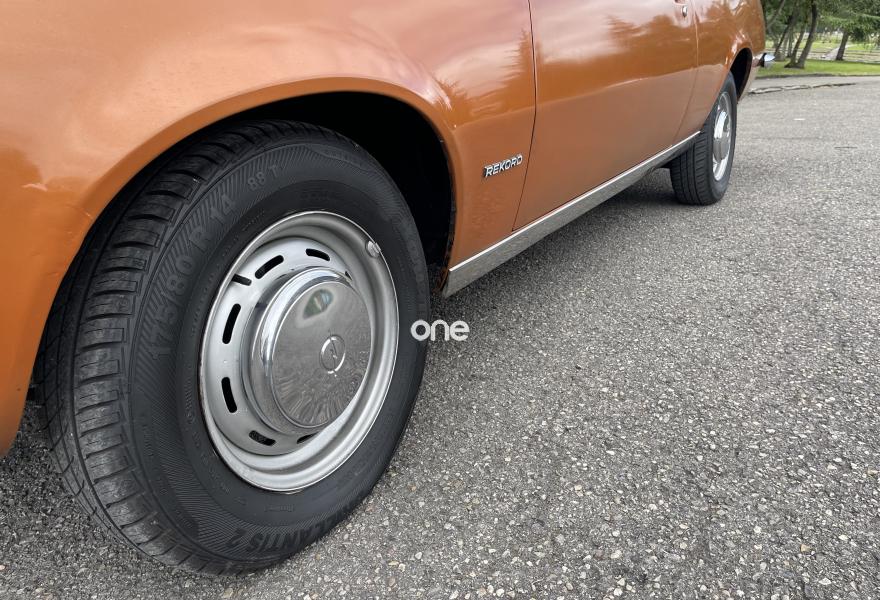OPEL Rekord 1974