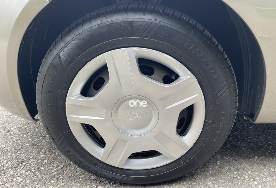 FORD Fiesta 2004