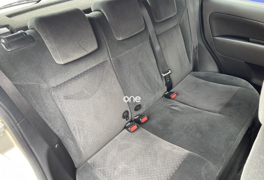 FORD Fiesta 2004