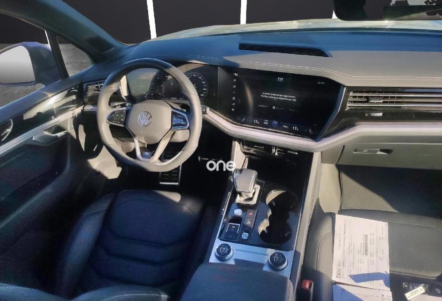 VOLKSWAGEN Touareg 2023