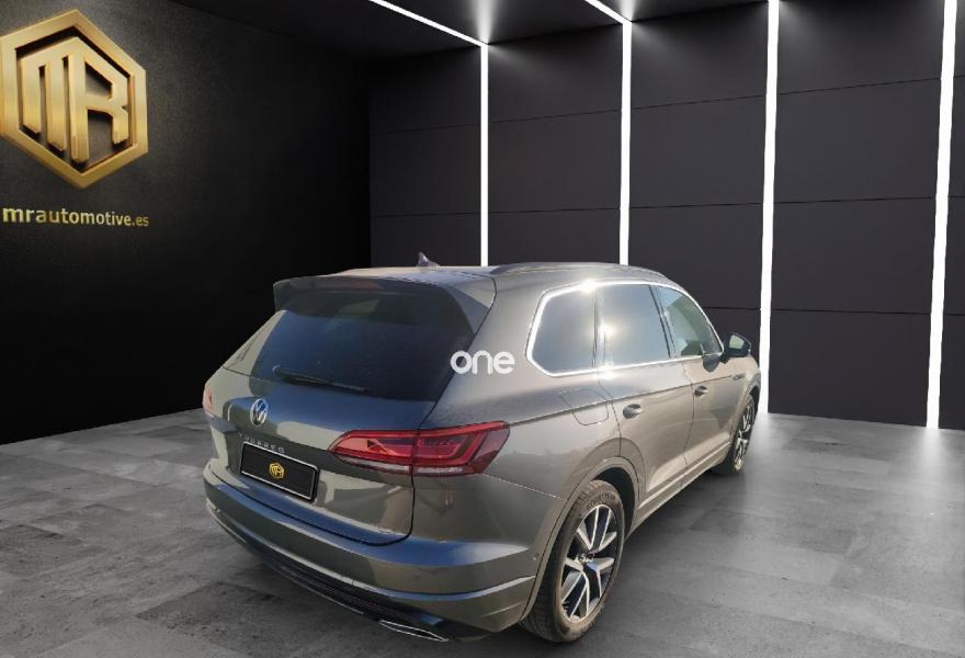 VOLKSWAGEN Touareg 2023