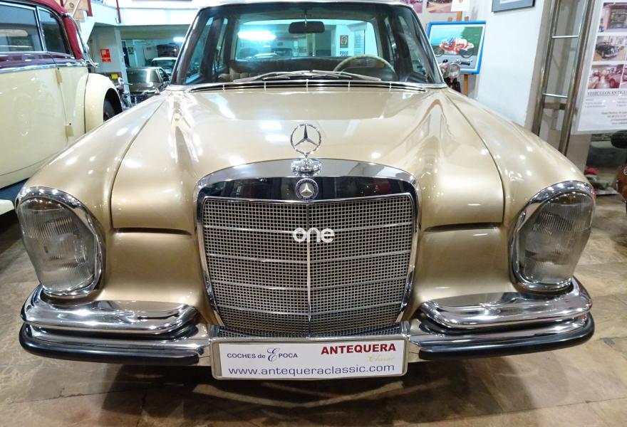 MERCEDES 250 1967