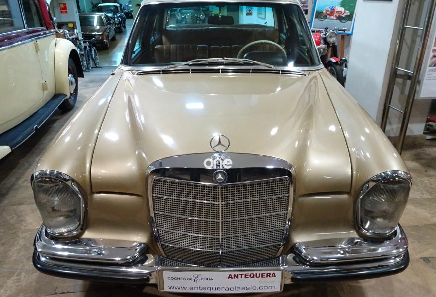 MERCEDES 250 1967