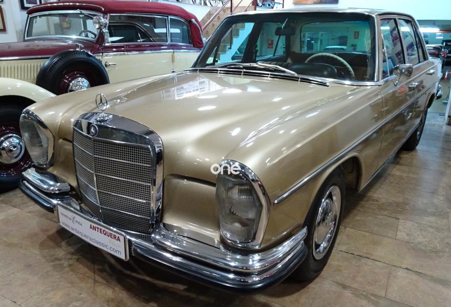 MERCEDES 250 1967