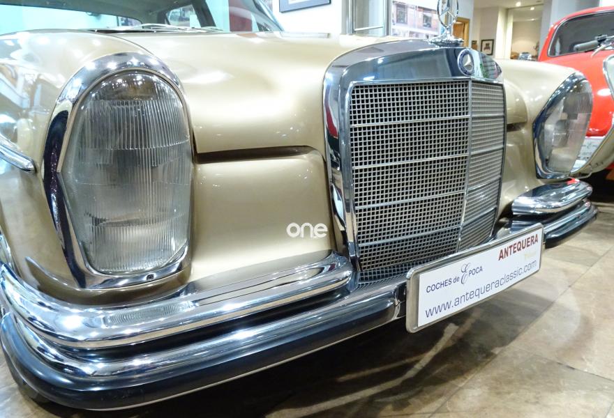 MERCEDES 250 1967