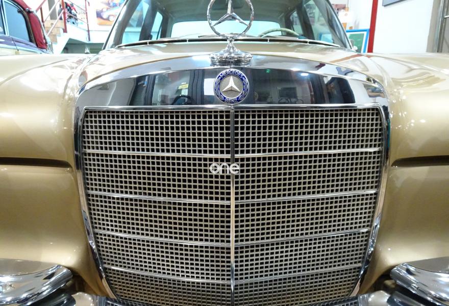 MERCEDES 250 1967