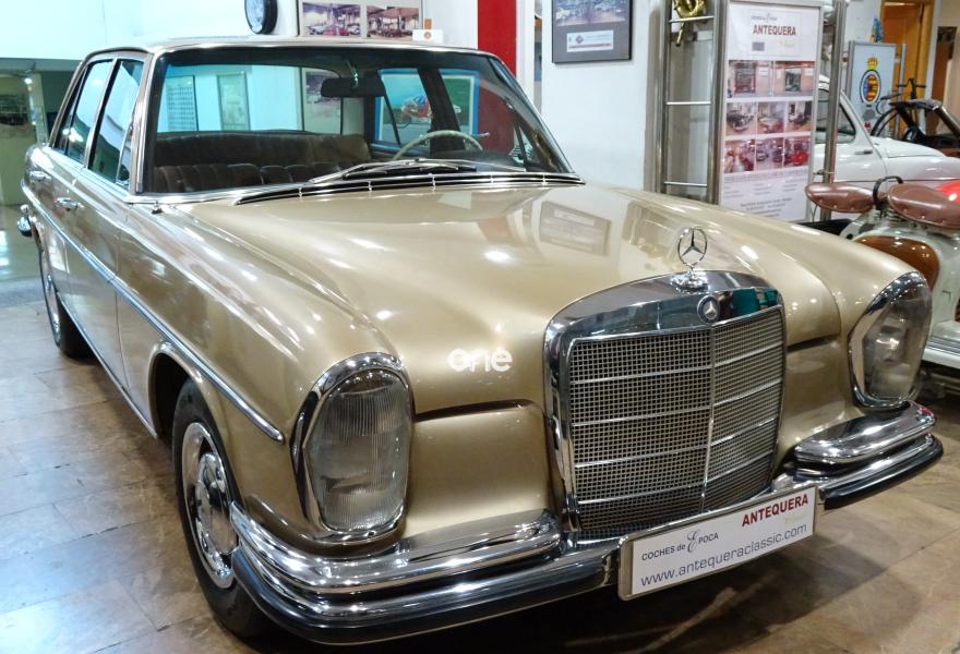 MERCEDES 250 1967
