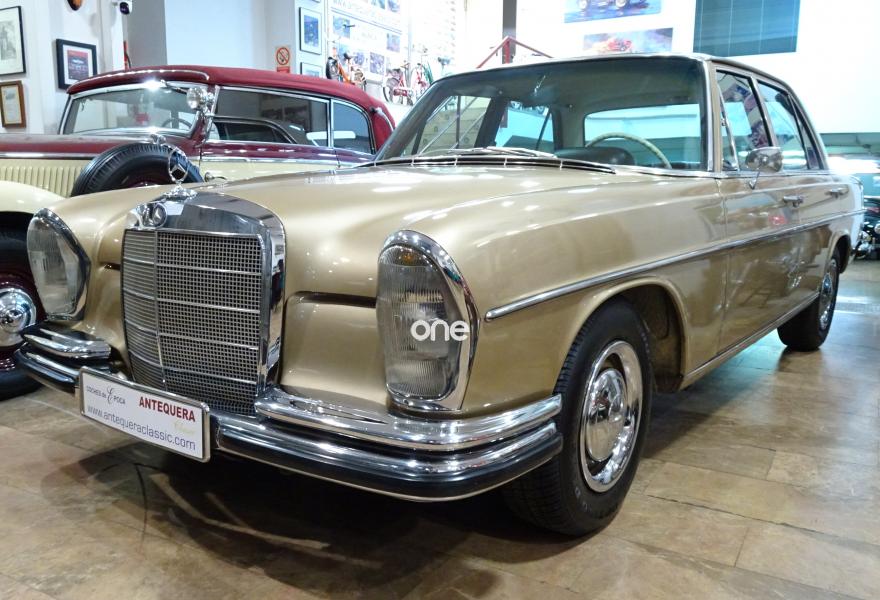 MERCEDES 250 1967